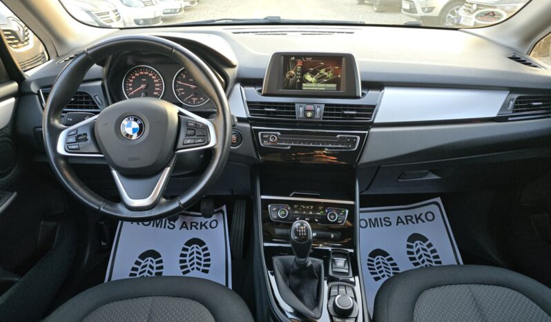 BMW 218i Grand Tourier full