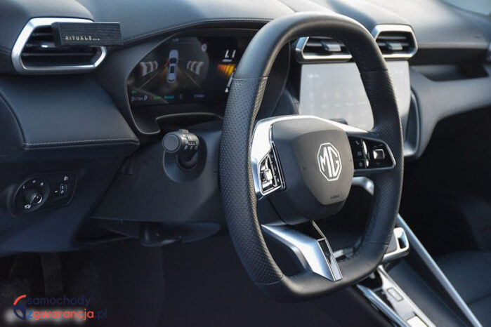 MG ZS Hybrid+ full
