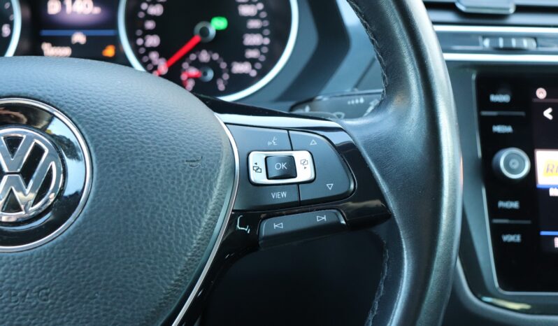 VOLKSWAGEN TIGUAN 2.0 TDI DSG, SERWISOWANY, KRAJOWY, GWARANCJA full