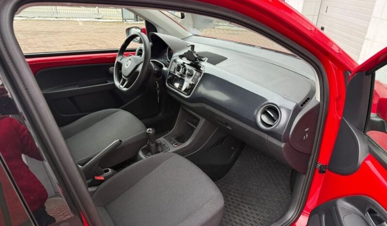 Volkswagen up! full