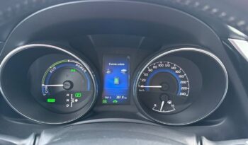 Toyota Auris full