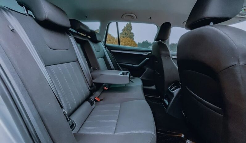 Skoda Octavia 1.8 TSI 4×4 DSG Style full
