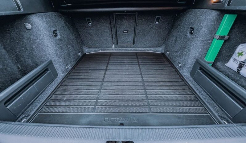 Skoda Octavia 1.8 TSI 4×4 DSG Style full