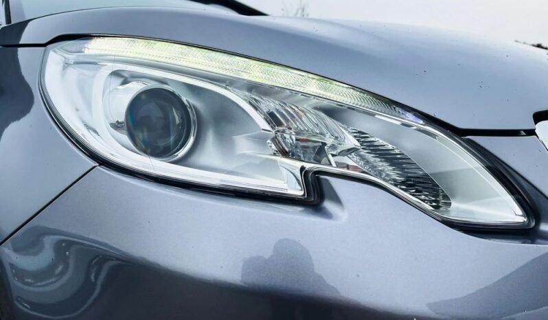 Peugeot 2008 1.2 Pure Tech Active S&S full