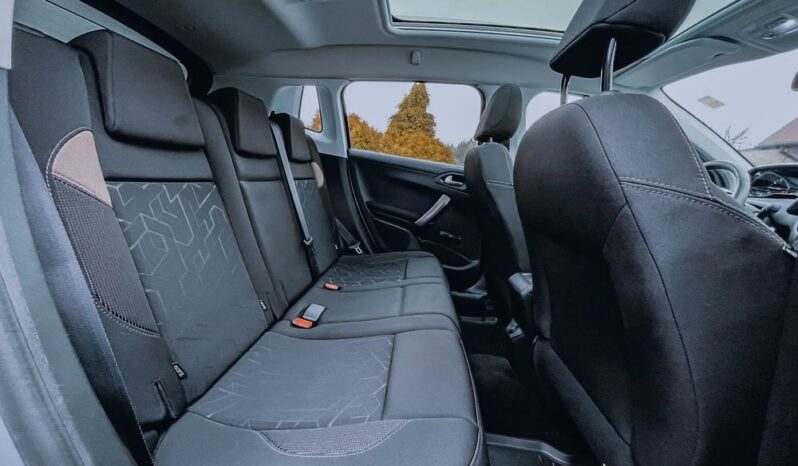 Peugeot 2008 1.2 Pure Tech Active S&S full