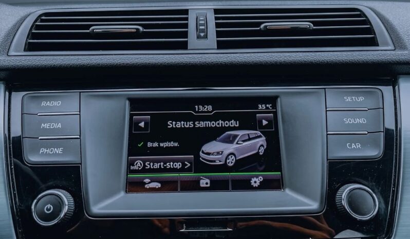Skoda Fabia 1.0 TSI Ambition full