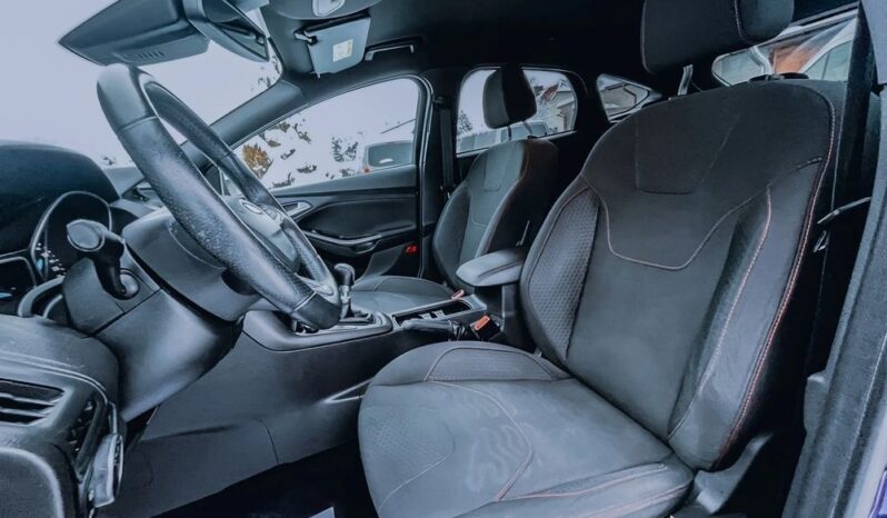Ford Focus 1.0 EcoBoost ST-Line full