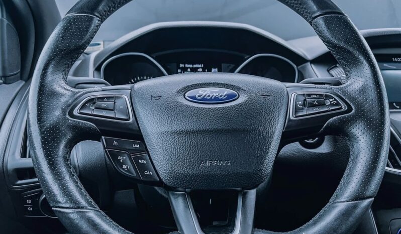 Ford Focus 1.0 EcoBoost ST-Line full