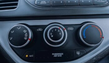 Kia Picanto 1.0 L full