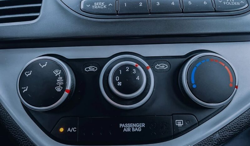 Kia Picanto 1.0 L full