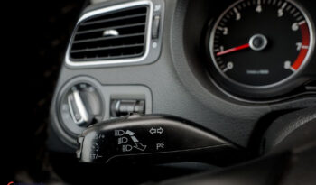 Volkswagen Polo 1.4 16V Highline full