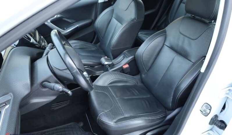 Peugeot 2008 PureTech 110 Stop&Start Allure full