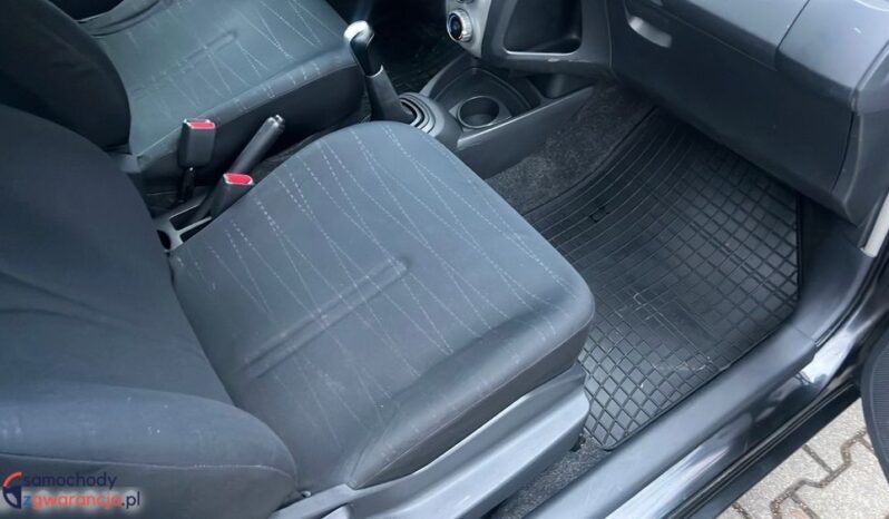 Toyota Yaris 1.0 VVT-i Style full
