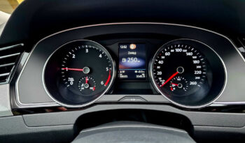 Volkswagen Passat 2.0 TDI EVO Business full