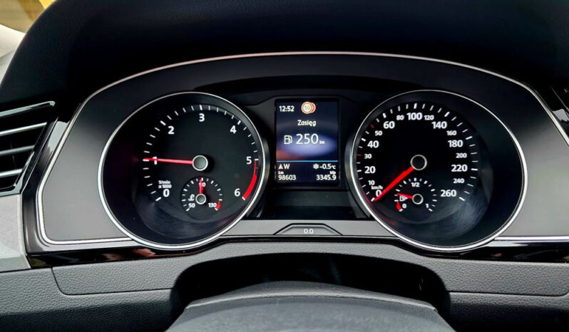 Volkswagen Passat 2.0 TDI EVO Business full