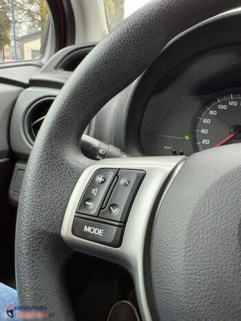 Toyota Yaris full