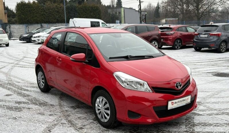 Toyota Yaris full