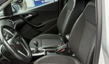 Opel Astra full