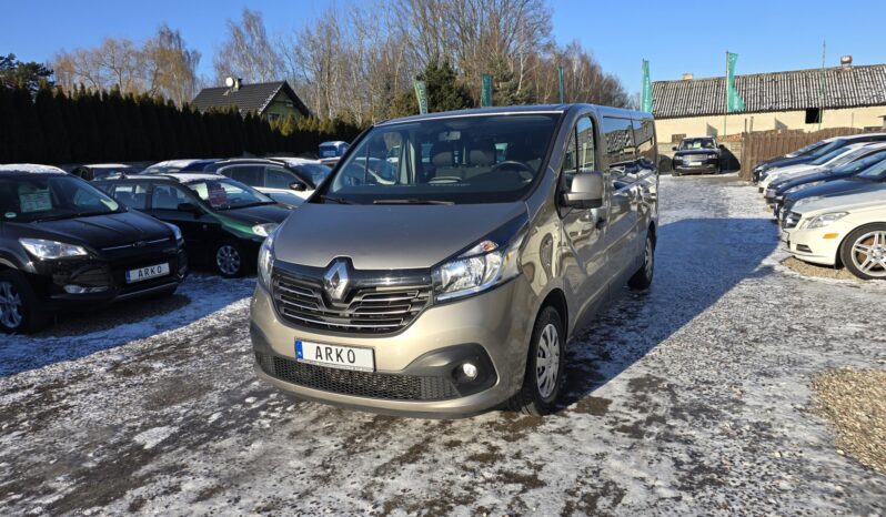 Renault Trafic 9 miejsc, 2 komplety kół full