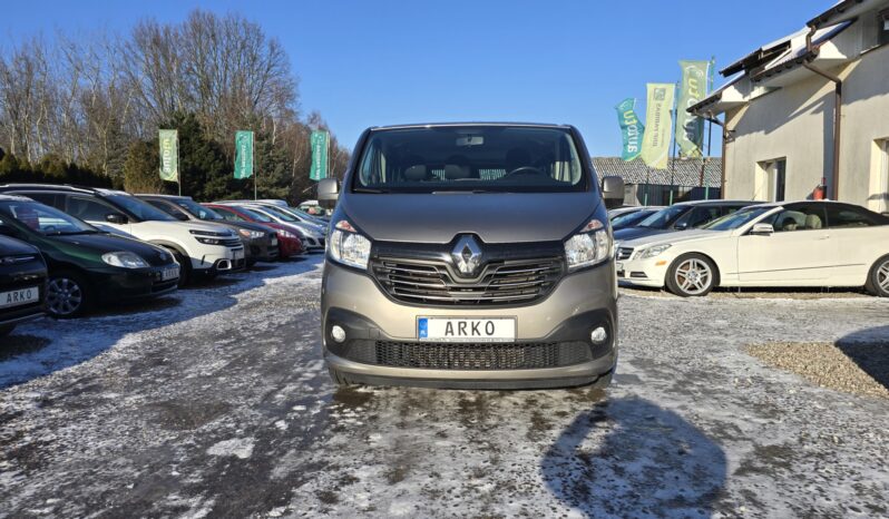 Renault Trafic 9 miejsc, 2 komplety kół full