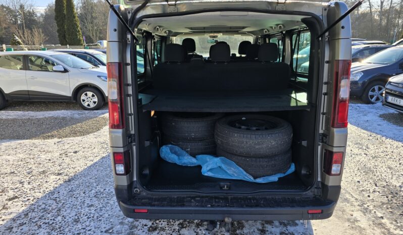 Renault Trafic 9 miejsc, 2 komplety kół full
