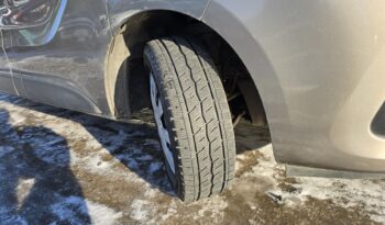Renault Trafic 9 miejsc, 2 komplety kół full