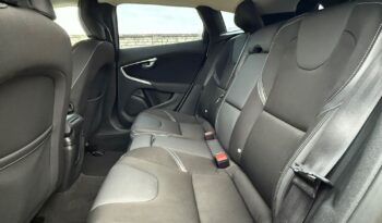 Volvo V40 T3 Momentum full