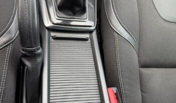 Volvo V40 T3 Momentum full