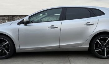 Volvo V40 T3 Momentum full