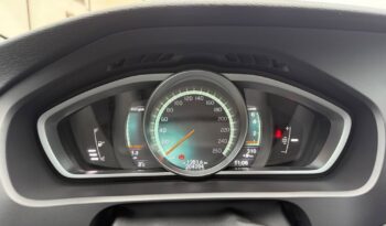 Volvo V40 T3 Momentum full