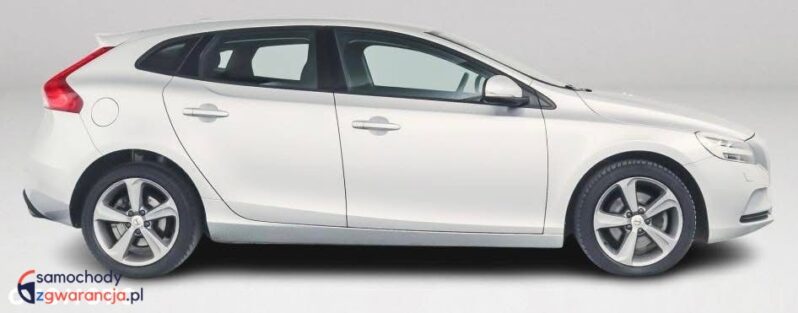 Volvo V40 T3 Momentum full