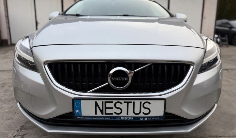 Volvo V40 T3 Momentum full