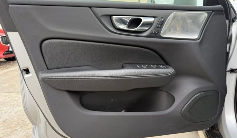 Volvo V60 D3 AWD Geartronic Inscription full
