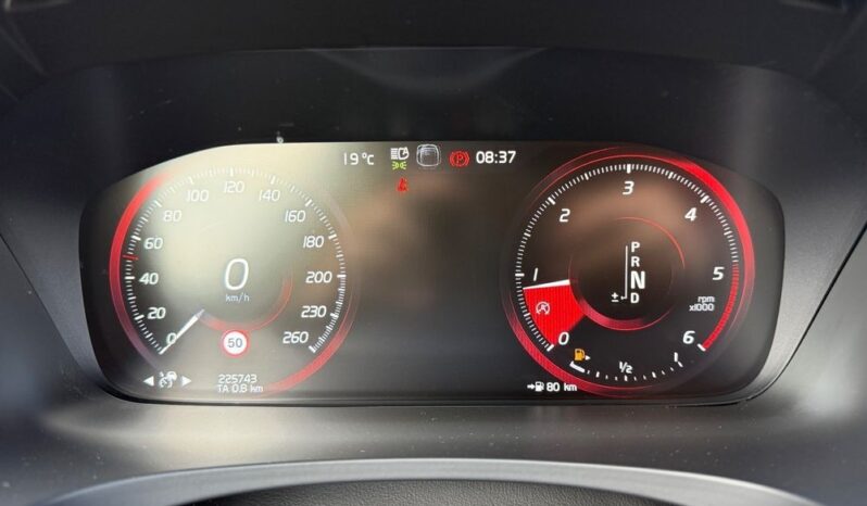 Volvo V90 Cross Country D4 AWD Geartronic Pro full