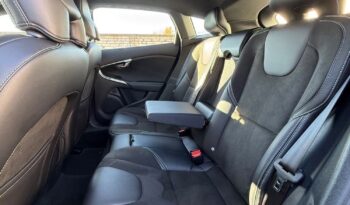 Volvo V40 D3 Drive-E R-Design Momentum full
