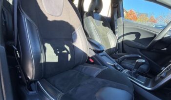 Volvo V40 D3 Drive-E R-Design Momentum full