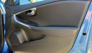 Volvo V40 D3 Drive-E R-Design Momentum full