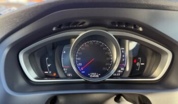 Volvo V40 D3 Drive-E R-Design Momentum full