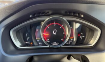 Volvo V40 D3 Drive-E R-Design Momentum full
