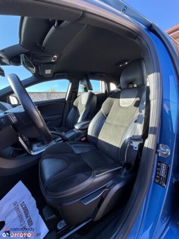 Volvo V40 D3 Drive-E R-Design Momentum full