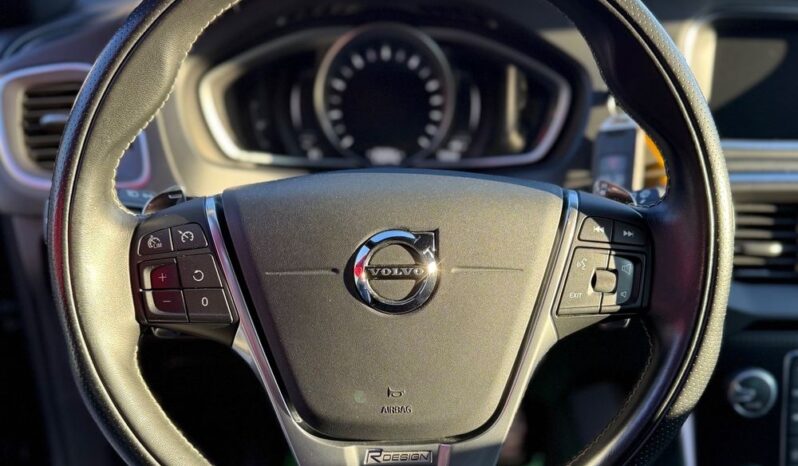 Volvo V40 T3 Geartronic RDesign full