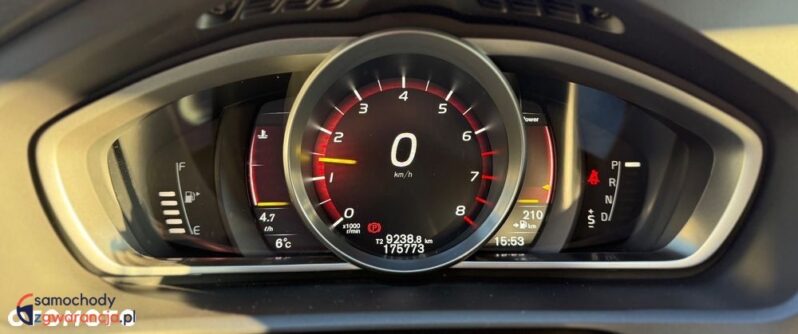 Volvo V40 T3 Geartronic RDesign full