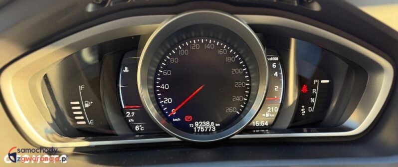 Volvo V40 T3 Geartronic RDesign full