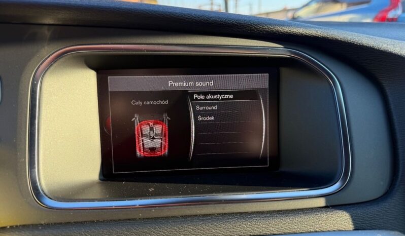 Volvo V40 T3 Geartronic RDesign full