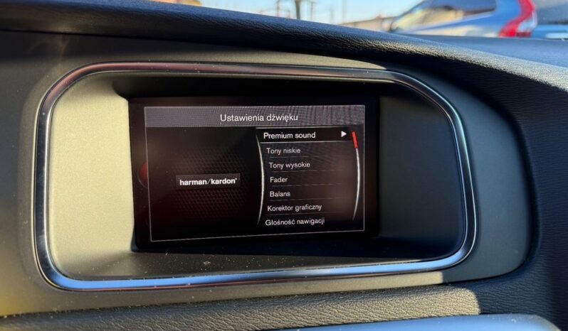 Volvo V40 T3 Geartronic RDesign full