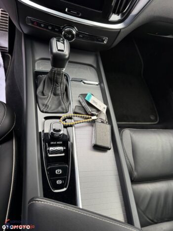Volvo V60 T4 Geartronic R-Design full
