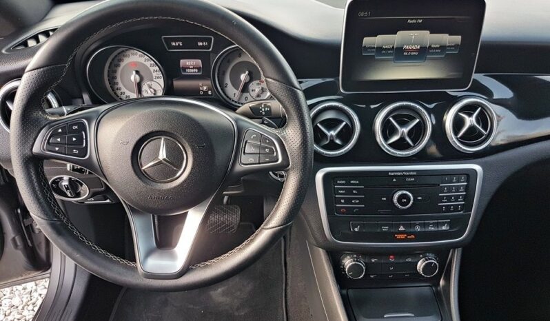 Mercedes-Benz CLA 200 7G-DCT AMG Line full
