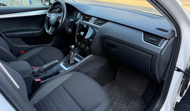Skoda Octavia full