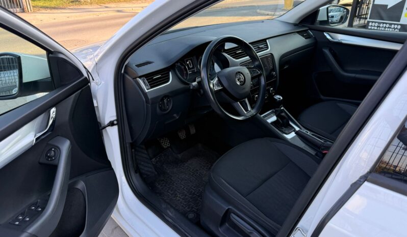 Skoda Octavia full