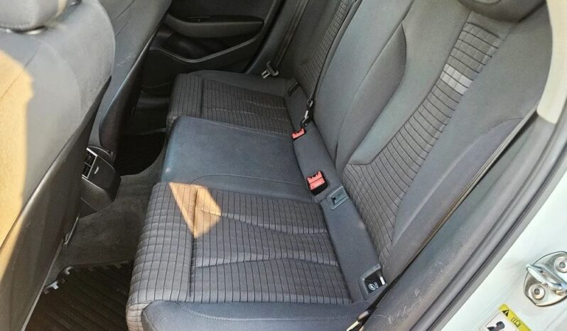Audi A3 Sportback 1.6 TDI Attraction full